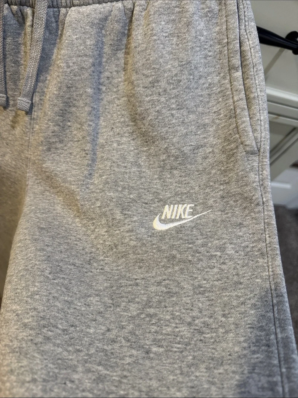 Nike - XS- Light Gray Jogger Sweatpants